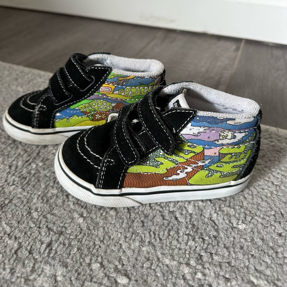 GUC toddler special edition vans